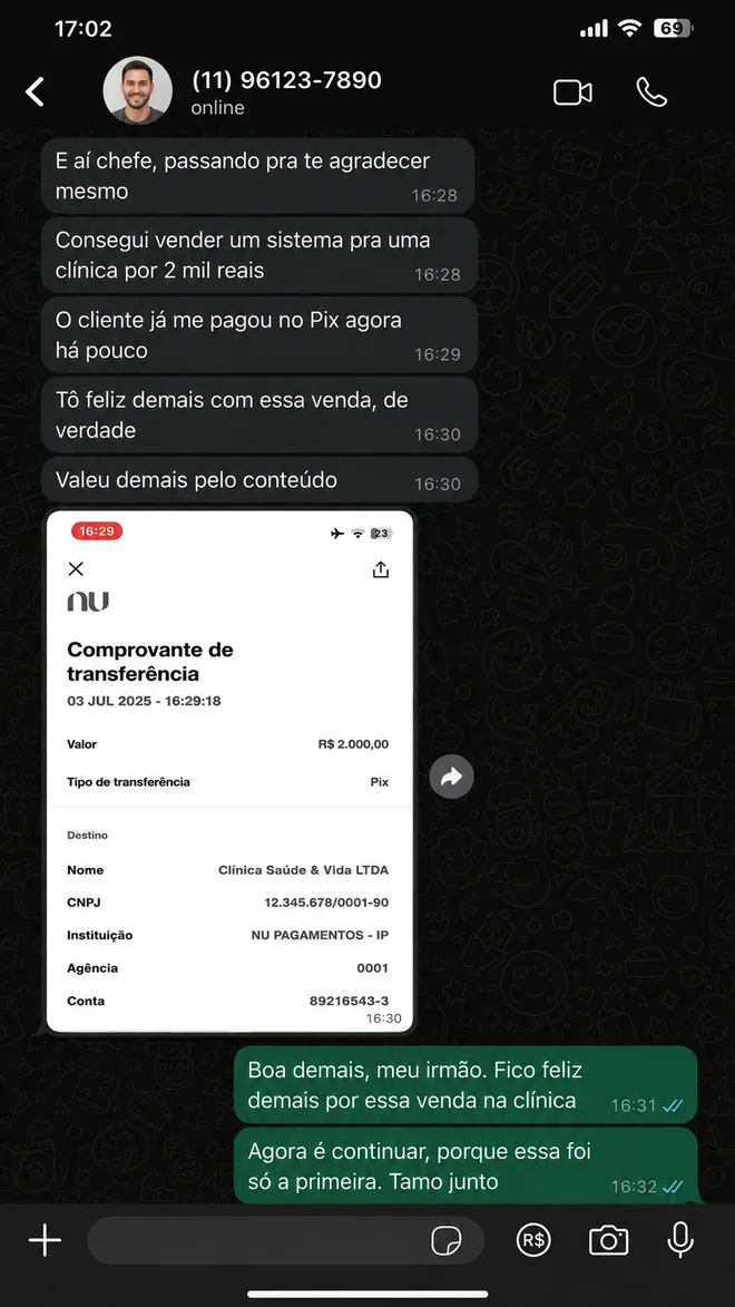 Conversación de WhatsApp: un cliente cuenta la venta de un sistema a una clínica por 2.000, con comprobante de pago